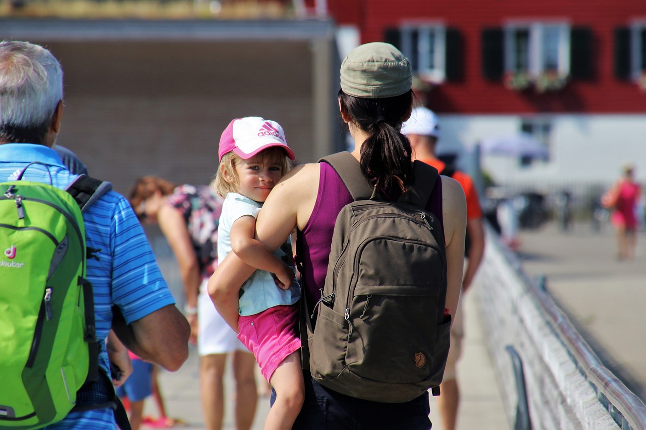 Benefits of Making Your Children Carry their Personal Backpacks